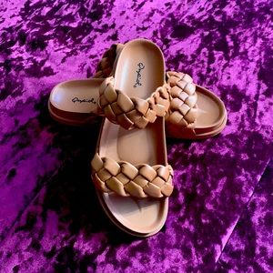 EUC Qupid Brown Braided Sandals - Women Size 9